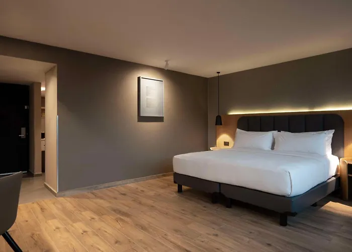 Hilton Airport 4* Mexico City